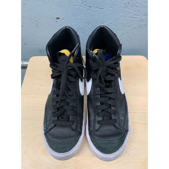 Nike Blazer Mid 77 SE Sisterhood Women’s 8.5 Black Metallic Gold High‎ Top Shoes - Picture 5 of 16